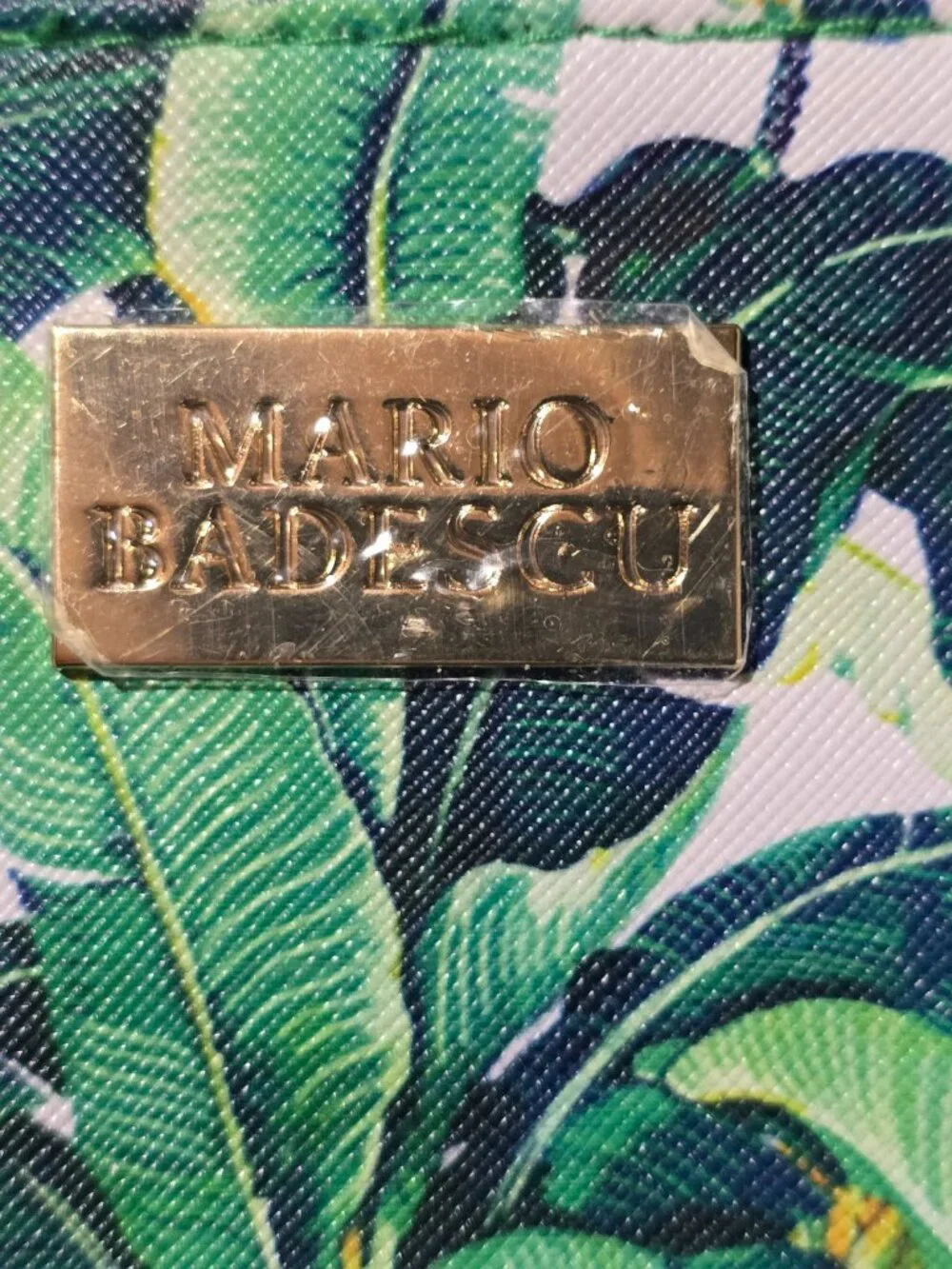 Mario Badescu stay organized